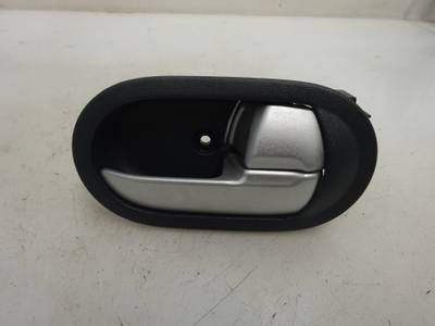 MANETA INTERIOR DELANTERA DERECHA MITSUBISHI COLT BERLINA 5 2006 1.3 (95 CV)