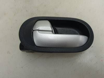 MANETA INTERIOR DELANTERA IZQUIERDA MITSUBISHI COLT BERLINA 5 2006 1.3 (95 CV)