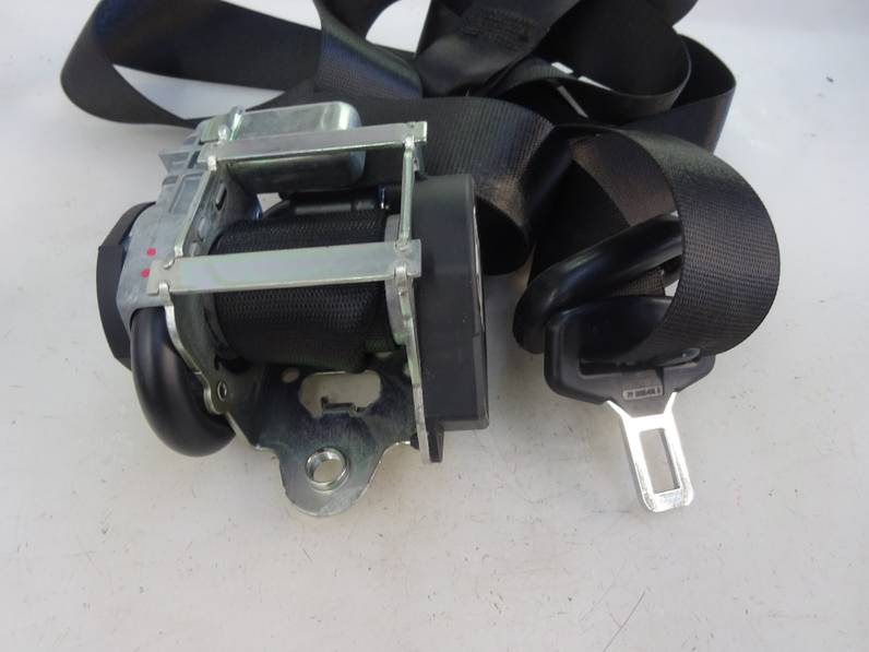 CINTURON SEGURIDAD DELANTERO DERECHO MITSUBISHI COLT BERLINA 5 2006 1.3 (95 CV)