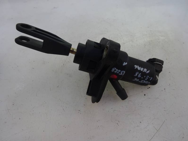 BOMBA EMBRAGUE MITSUBISHI COLT BERLINA 5 2006 1.3 (95 CV)