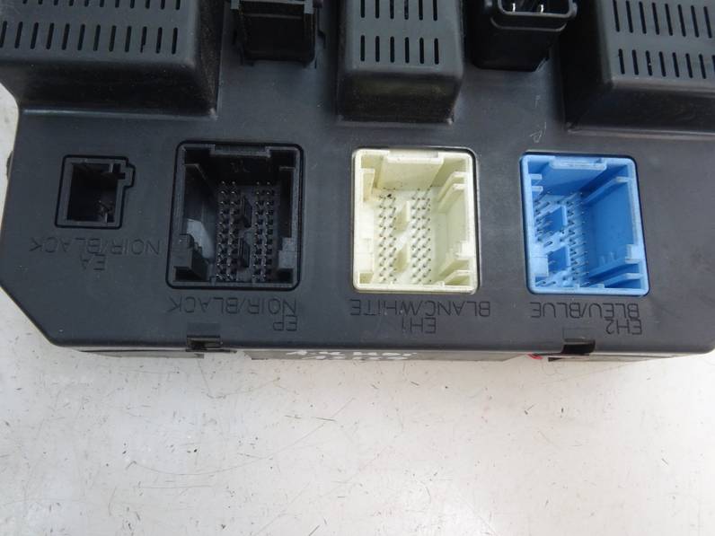 CAJA RELES FUSIBLES PEUGEOT 207 2006 1.4 HDI (68 CV)