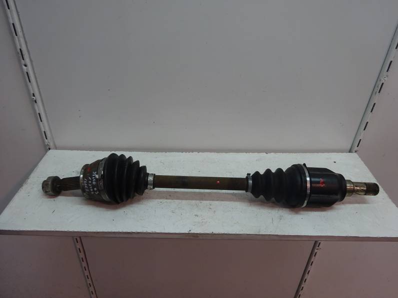 TRANSMISION DELANTERA IZQUIERDA FIAT STILO 2003 1.9 JTD (116 CV)