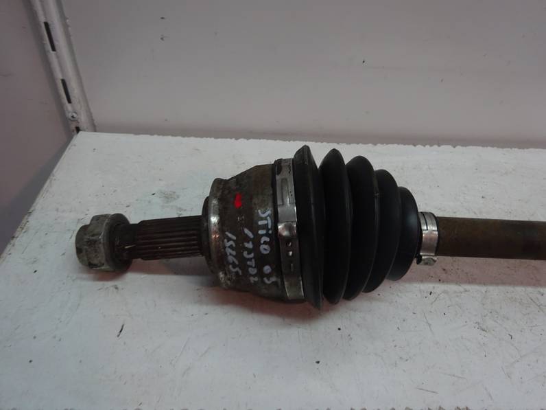 TRANSMISION DELANTERA IZQUIERDA FIAT STILO 2003 1.9 JTD (116 CV)