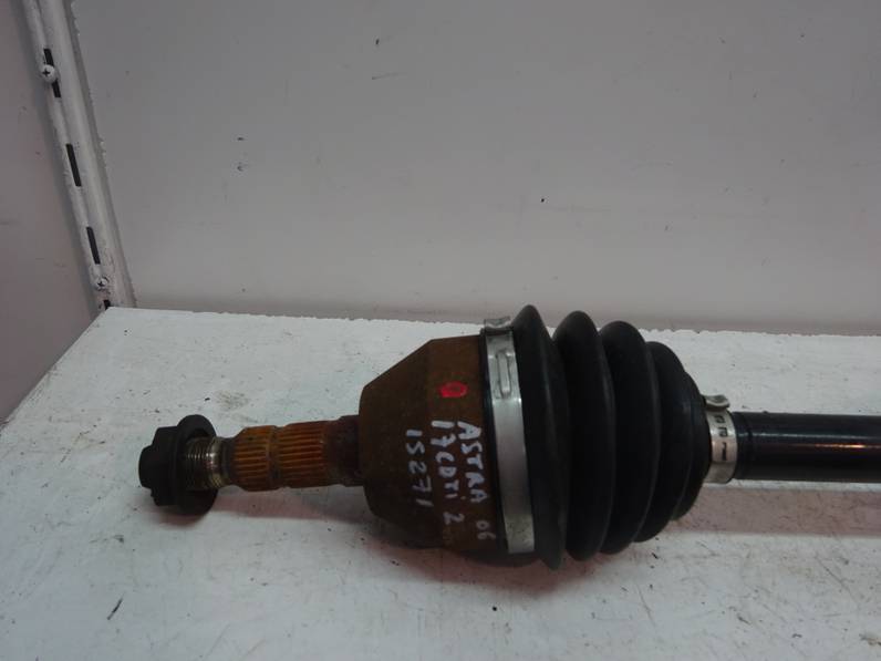 TRANSMISION DELANTERA IZQUIERDA OPEL ASTRA H BER 2006 1.7 16V CDTI (101 CV)