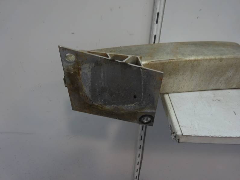 REFUERZO PARAGOLPES TRASERO AUDI A3 2003 2.0 TDI (140 CV)