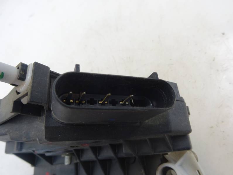 CERRADURA PUERTA TRASERA DERECHA FORD FOCUS LIM 2010 1.6 TDCI (95 CV)