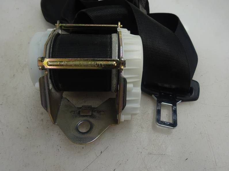 CINTURON SEGURIDAD TRASERO DERECHO AUDI A3 2003 2.0 TDI (140 CV)