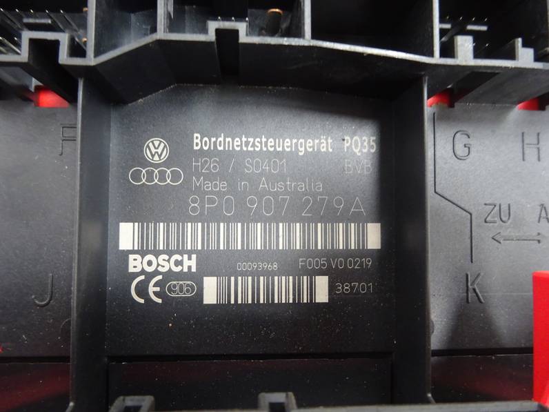 CAJA RELES FUSIBLES AUDI A3 2003 2.0 TDI (140 CV)