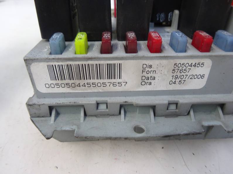 CAJA RELES FUSIBLES ALFA ROMEO 159 2006 1.9 JTD 16V (150 CV)