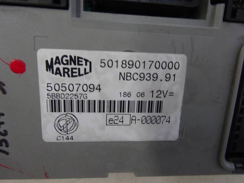 CAJA RELES FUSIBLES ALFA ROMEO 159 2006 1.9 JTD 16V (150 CV)