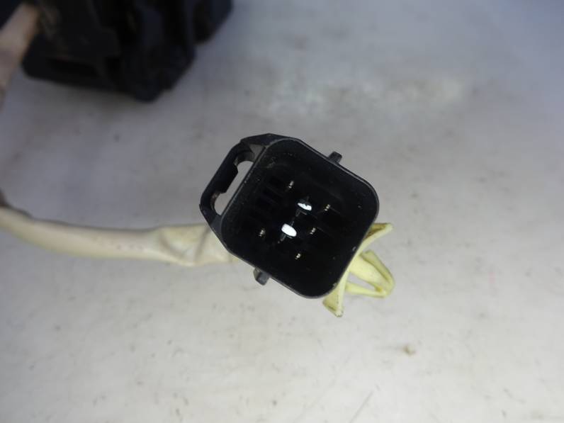 CERRADURA PUERTA TRASERA DERECHA HYUNDAI GETZ 2005 1.5 CRDI (82 CV)