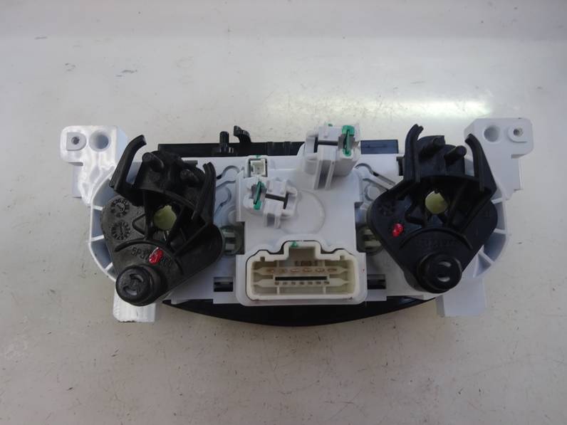 MANDO CALEFACCION AIRE ACONDICIONADO DACIA SANDERO 2016 1.0 TCE (101 CV)