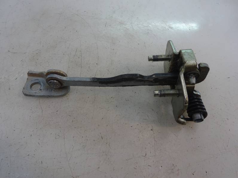 RETENEDOR PUERTA DACIA SANDERO 2016 1.0 TCE (101 CV)