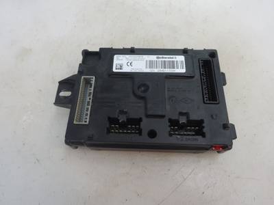 CAJA RELES FUSIBLES DACIA SANDERO 2016 1.0 TCE (101 CV)