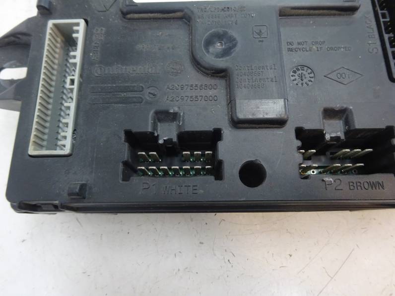 CAJA RELES FUSIBLES DACIA SANDERO 2016 1.0 TCE (101 CV)