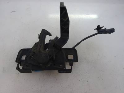 CERRADURA CAPOT DACIA SANDERO 2016 1.0 TCE (101 CV)