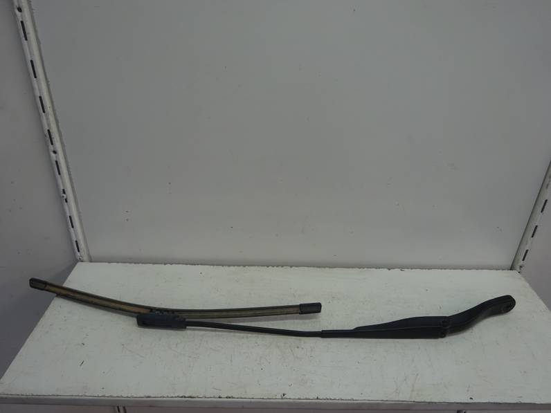 BRAZO LIMPIA DELANTERO DERECHO DACIA SANDERO 2016 1.0 TCE (101 CV)