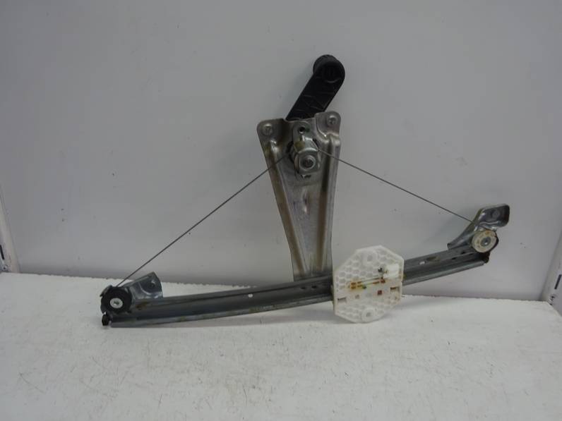 ELEVALUNAS TRASERO DERECHO DACIA SANDERO 2016 1.0 TCE (101 CV)