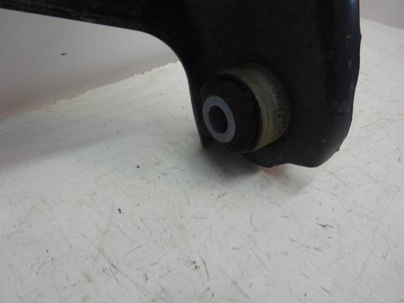 BRAZO SUSPENSION INFERIOR DELANTERO DERECHO DACIA SANDERO 2016 1.0 TCE (101 CV)