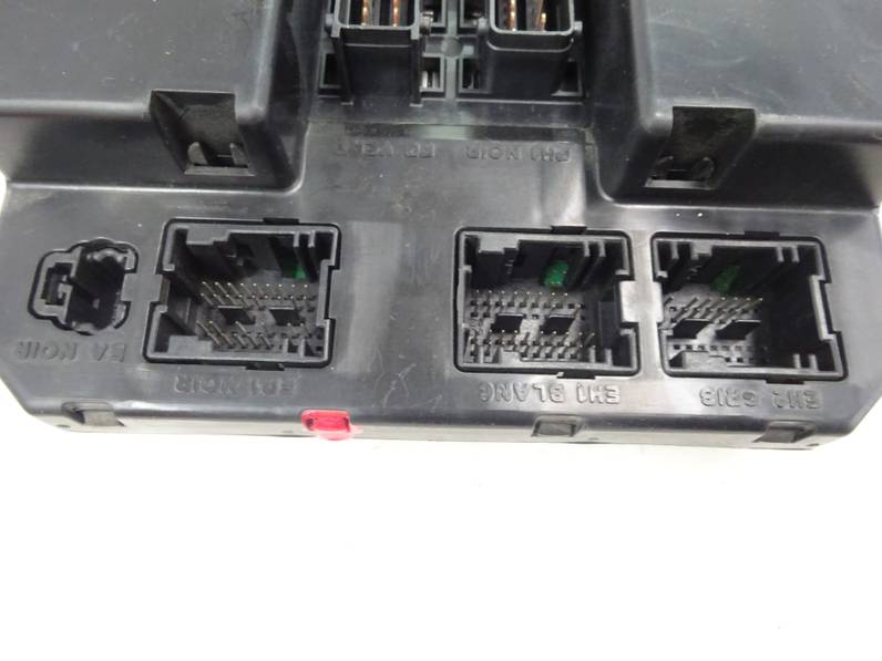 CAJA RELES FUSIBLES PEUGEOT 307 BREAK SW 2005 2.0 HDI (90 CV)