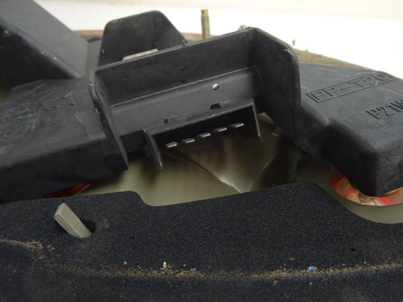 PILOTO TRASERO DERECHO FORD KA 1997 1.3 (60 CV)