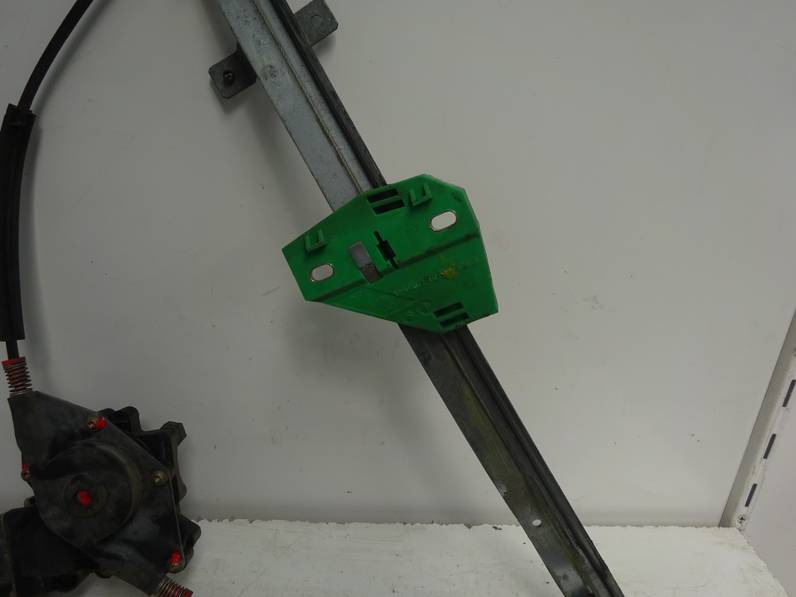 ELEVALUNAS DELANTERO DERECHO FORD KA 1997 1.3 (60 CV)