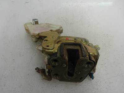 CERRADURA PUERTA DELANTERA DERECHA NISSAN TERRANO TERRANO II 1995 2.7 TURBODIESEL (101 CV)