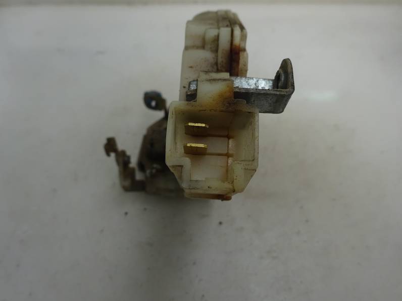 CERRADURA PUERTA DELANTERA DERECHA NISSAN TERRANO TERRANO II 1995 2.7 TURBODIESEL (101 CV)