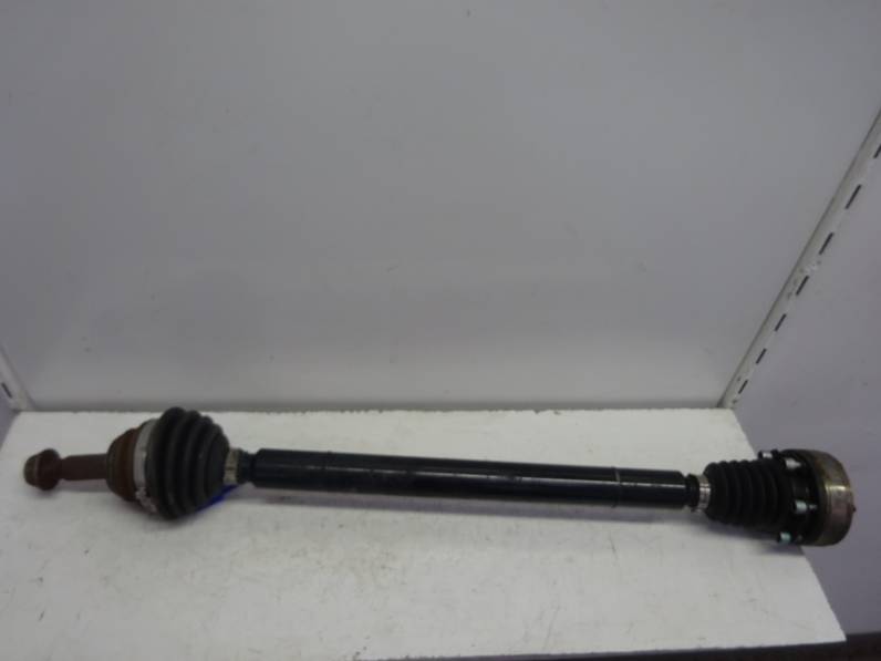 TRANSMISION DELANTERA DERECHA VOLKSWAGEN POLO 2001 1.9 SDI (64 CV)