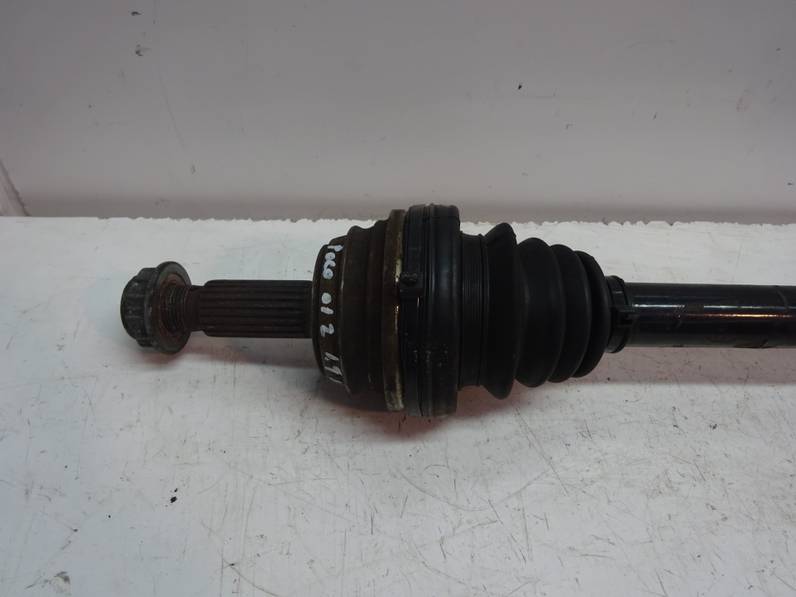 TRANSMISION DELANTERA IZQUIERDA VOLKSWAGEN POLO 2001 1.9 SDI (64 CV)