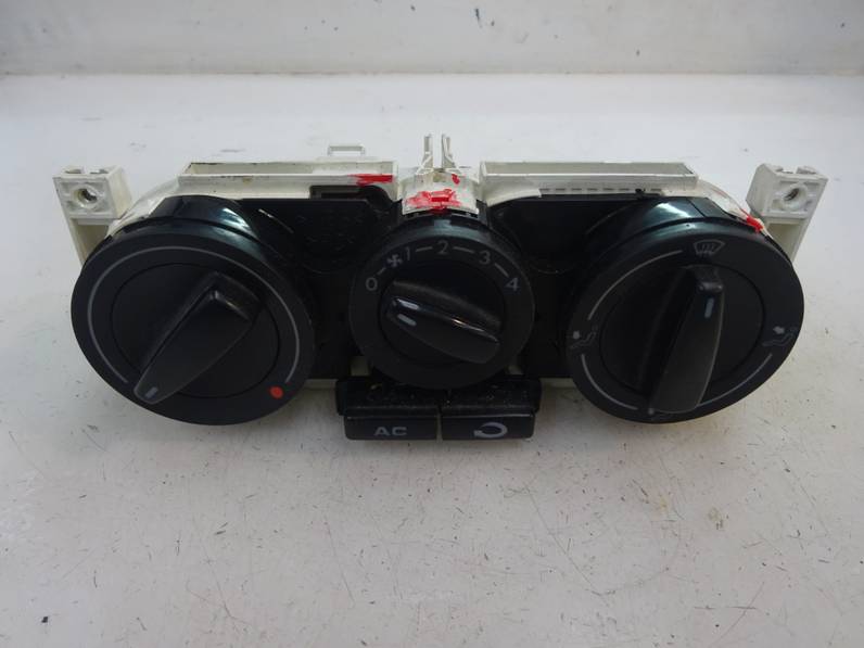 MANDO CALEFACCION AIRE ACONDICIONADO VOLKSWAGEN POLO 2001 1.9 SDI (64 CV)