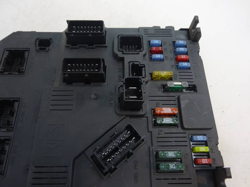 CAJA RELES FUSIBLES CITROEN XSARA PICASSO 2007 1.6 16V HDI (90 CV)