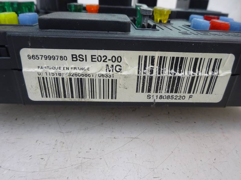 CAJA RELES FUSIBLES CITROEN XSARA PICASSO 2007 1.6 16V HDI (90 CV)