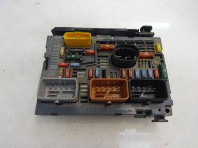 CAJA RELES FUSIBLES PEUGEOT 308 SW 2008 1.6 HDI FAP (109 CV)