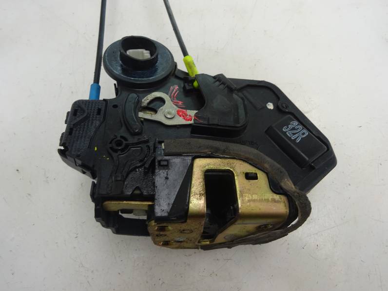 CERRADURA PUERTA TRASERA DERECHA TOYOTA AVENSIS BERLINA 2005 2.2 D-4D (150 CV)