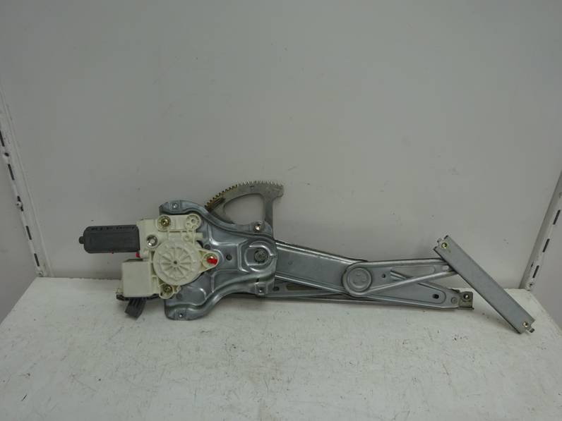 ELEVALUNAS DELANTERO DERECHO TOYOTA AVENSIS BERLINA 2005 2.2 D-4D (150 CV)