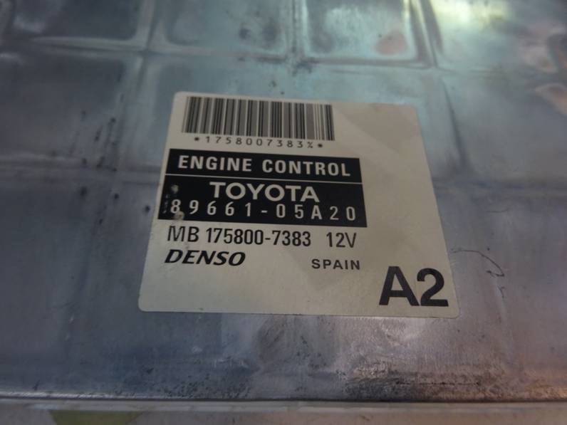 CENTRALITA MOTOR UCE TOYOTA AVENSIS BERLINA 2005 2.2 D-4D (150 CV)