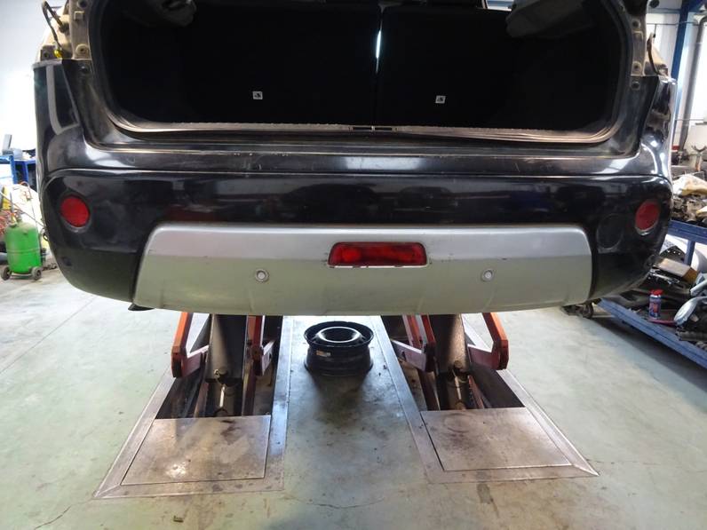PARAGOLPES TRASERO NISSAN QASHQAI 2007 1.5 DCI TURBODIESEL (106 CV)