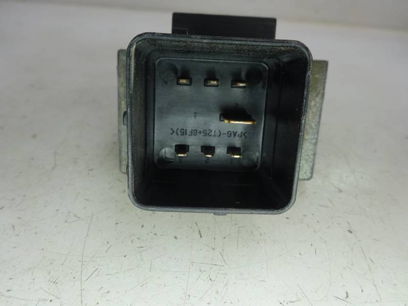 CAJA PRECALENTAMIENTO NISSAN QASHQAI 2007 1.5 DCI TURBODIESEL (106 CV)