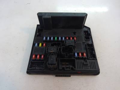 CAJA RELES FUSIBLES NISSAN QASHQAI 2007 1.5 DCI TURBODIESEL (106 CV)