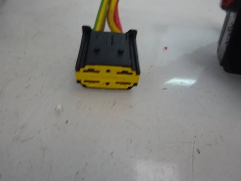 CONMUTADOR DE ARRANQUE RENAULT CLIO II FASE II 2001 1.2 (58 CV)