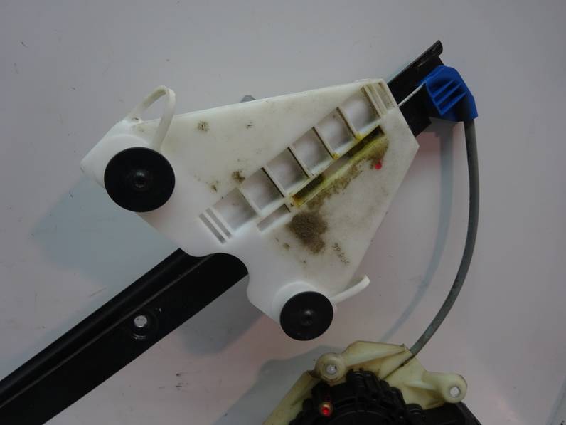 ELEVALUNAS TRASERO IZQUIERDO AUDI A3 2002 1.6 (102 CV)