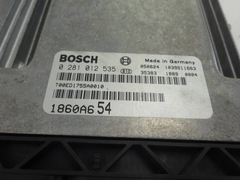 CENTRALITA MOTOR UCE MITSUBISHI GRANDIS 2006 2.0 DI-D (136 CV)