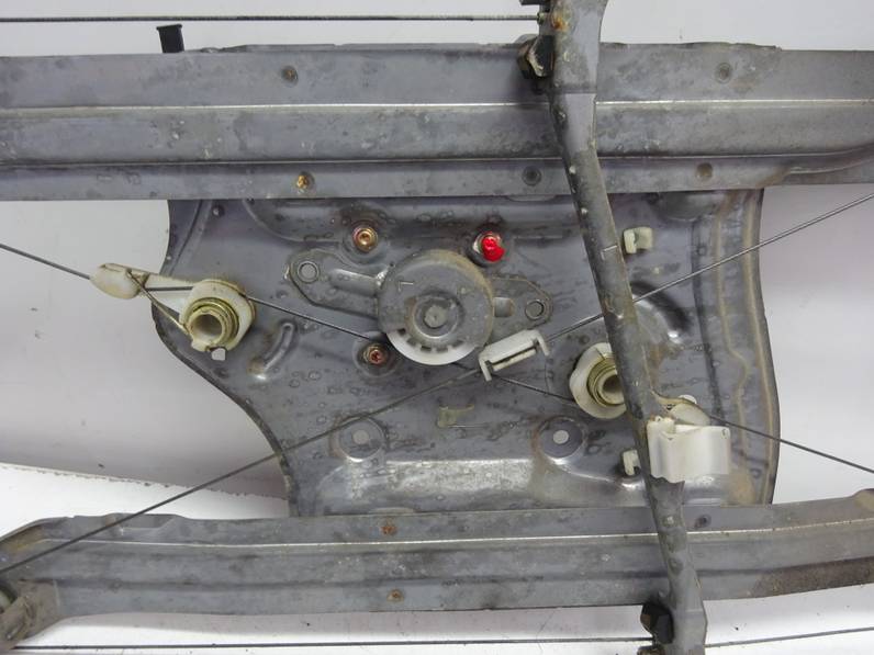 ELEVALUNAS DELANTERO IZQUIERDO MITSUBISHI GRANDIS 2006 2.0 DI-D (136 CV)