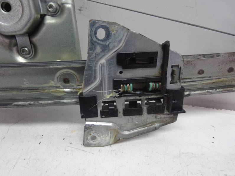 ELEVALUNAS TRASERO DERECHO MITSUBISHI GRANDIS 2006 2.0 DI-D (136 CV)