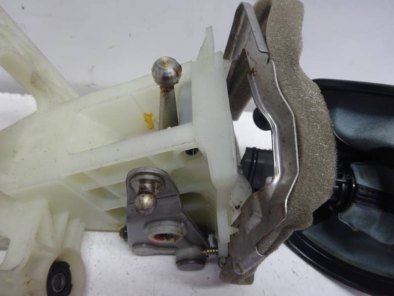 PALANCA CAMBIO MITSUBISHI GRANDIS 2006 2.0 DI-D (136 CV)