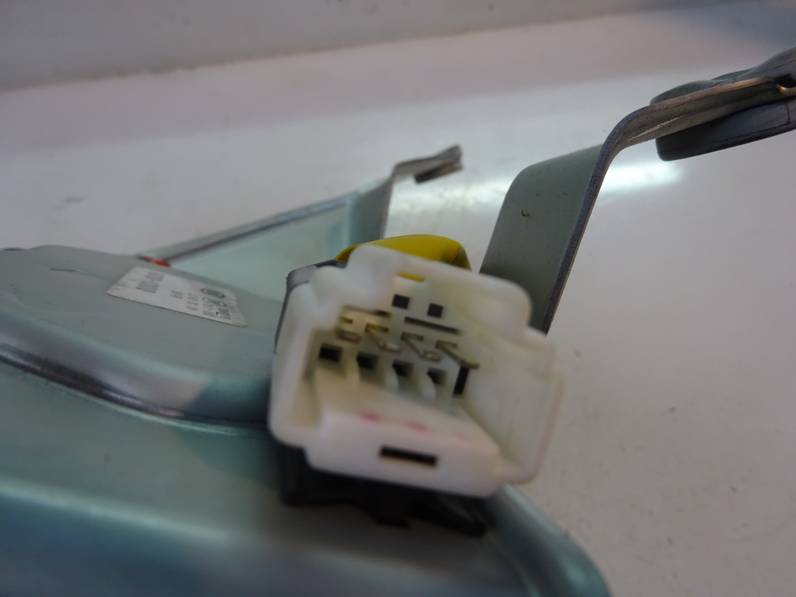 MOTOR LIMPIA TRASERO KIA CARENS 2007 2.0 CRDI (140 CV)