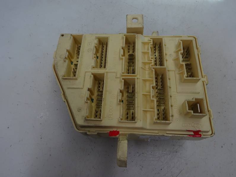 CAJA RELES FUSIBLES KIA CARENS 2007 2.0 CRDI (140 CV)