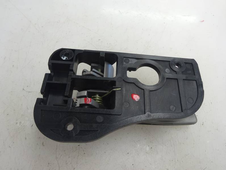 MANETA INTERIOR TRASERA DERECHA KIA CARENS 2007 2.0 CRDI (140 CV)