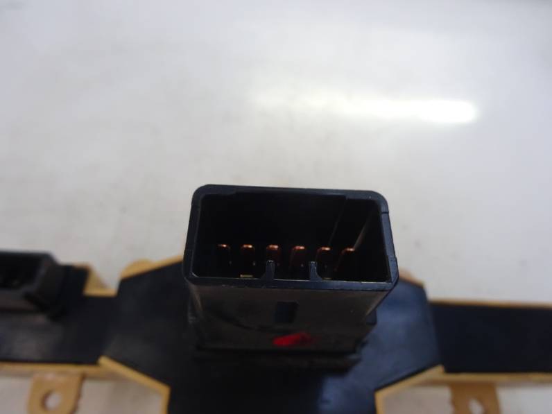 WARNING KIA CARENS 2007 2.0 CRDI (140 CV)